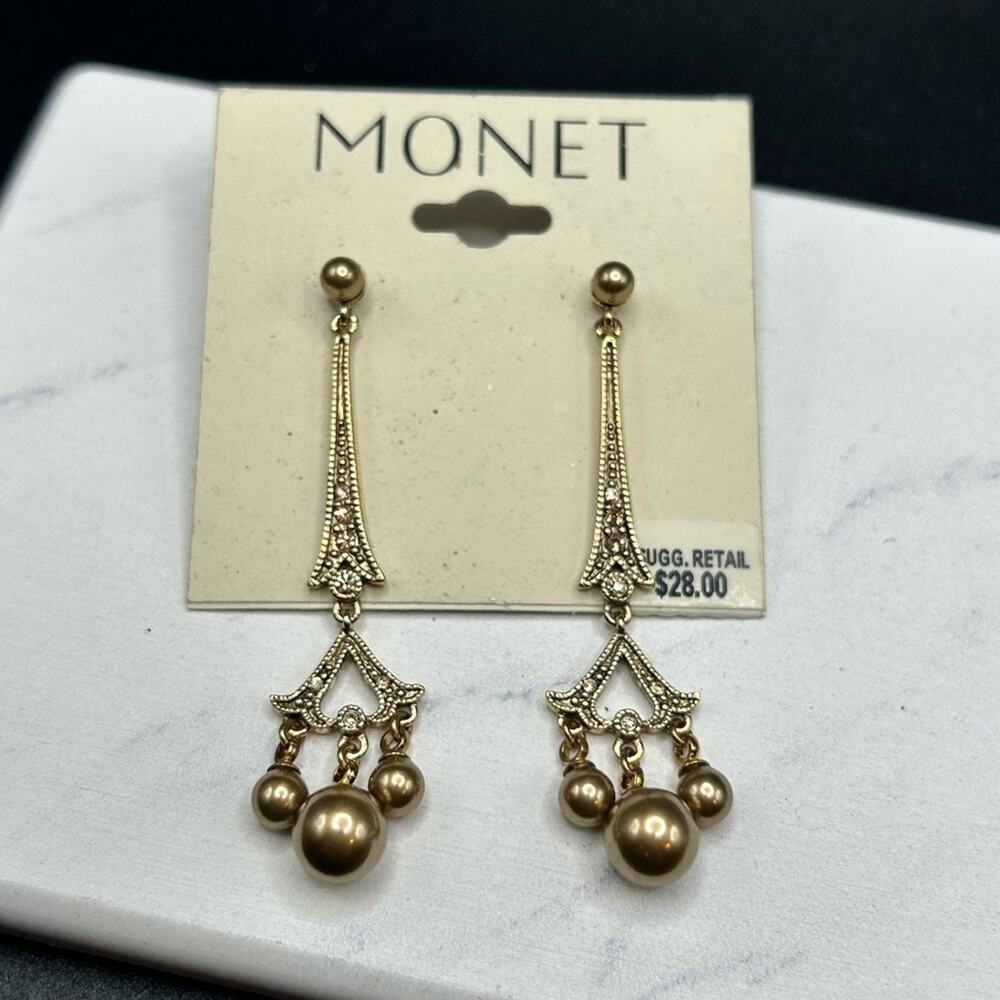 L0011 Monet dangle drop earrings gold tone on card!